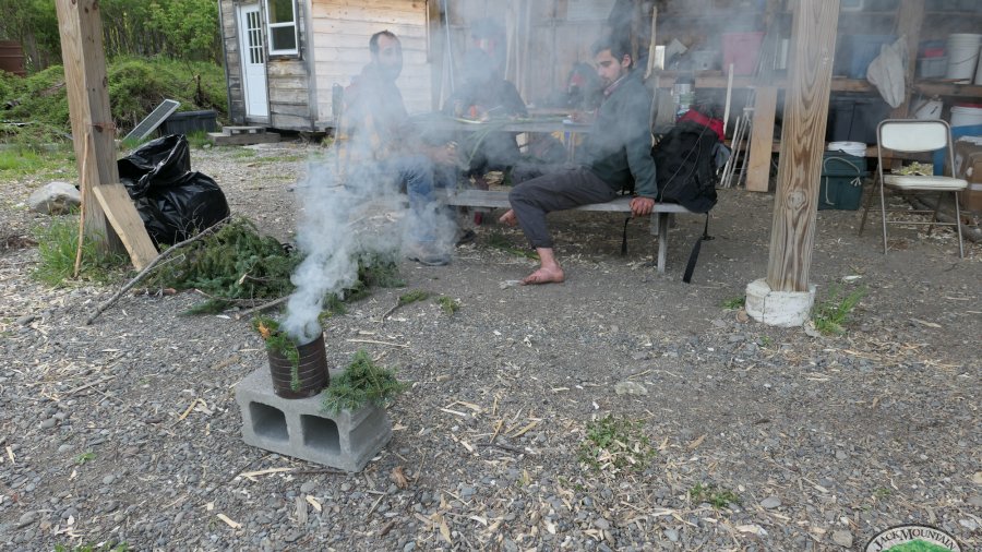 smudge pot