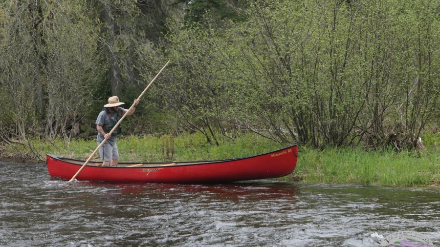 Properly trimmed canoe for poling upstream